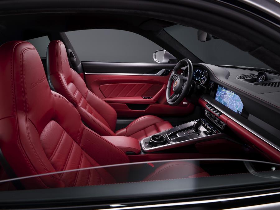 Интерьер Porsche 911 Turbo S (992) 2020 года  (WW) (фото 41 из 49)
